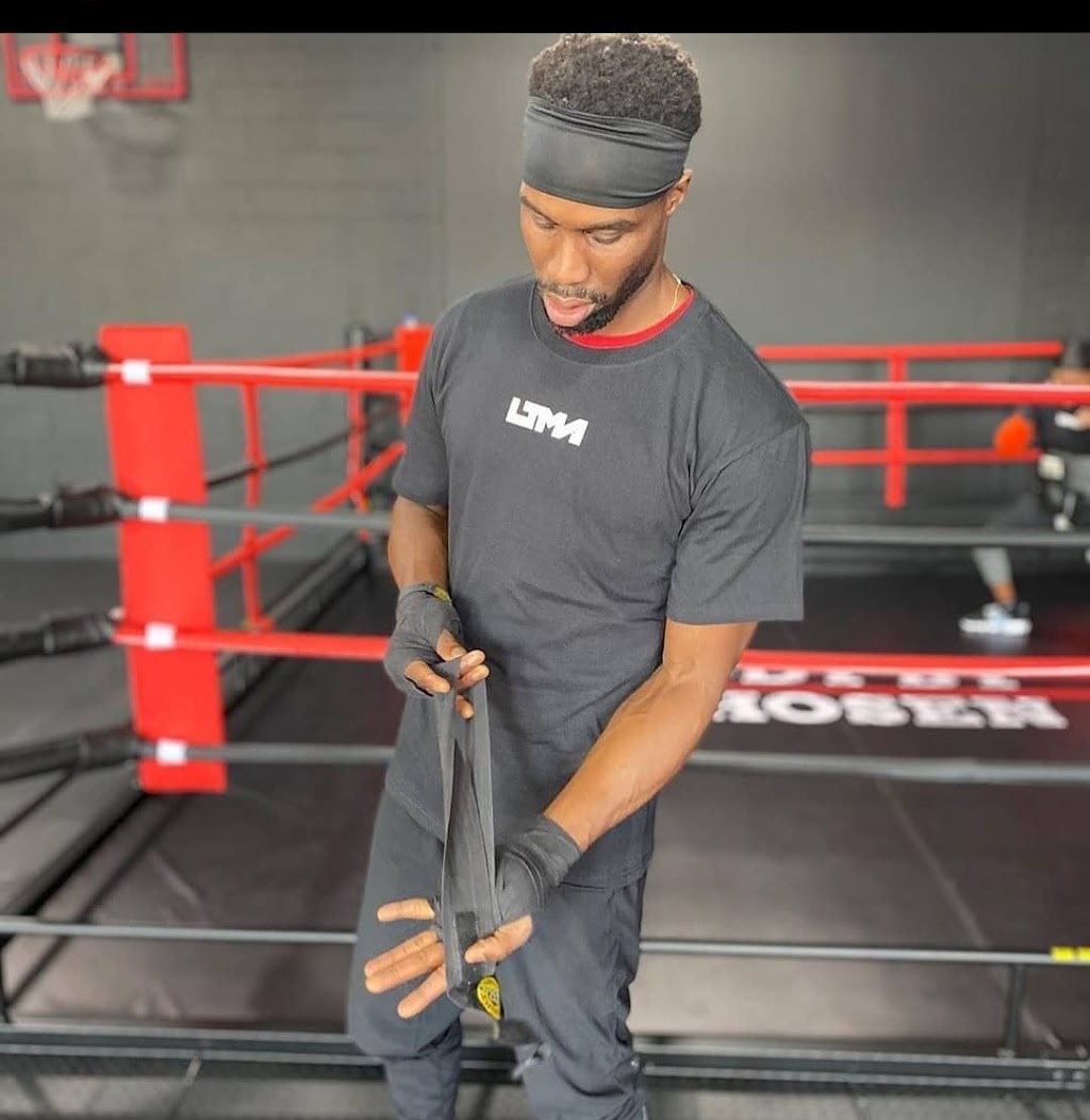 Ros Fitness | 6065 Roxbury Rd, Mississauga, ON L5N 4N6, Canada | Phone: (647) 200-2900
