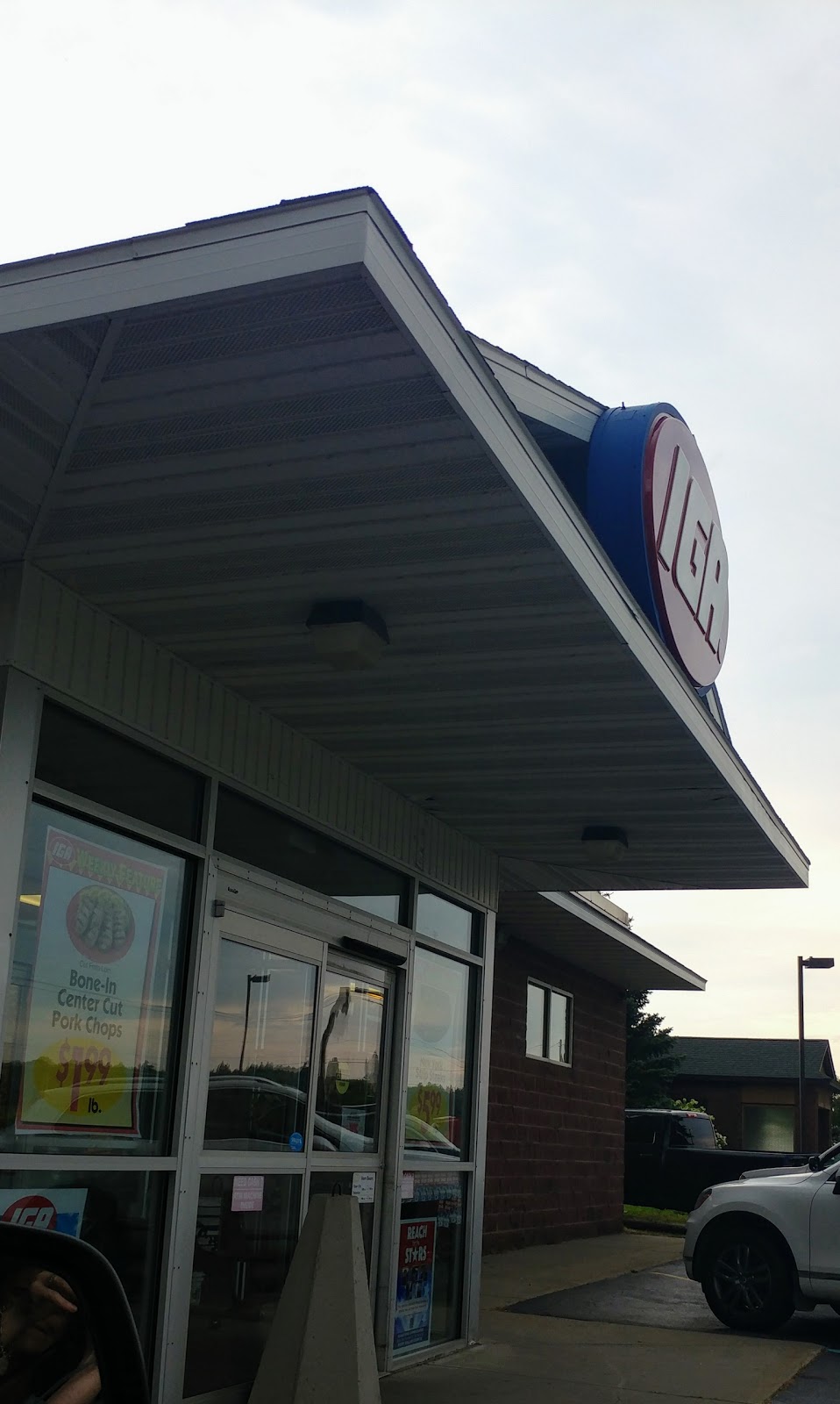 LaVignes IGA of Chateaugay | 6081 US-11, Chateaugay, NY 12920, USA | Phone: (518) 497-3072