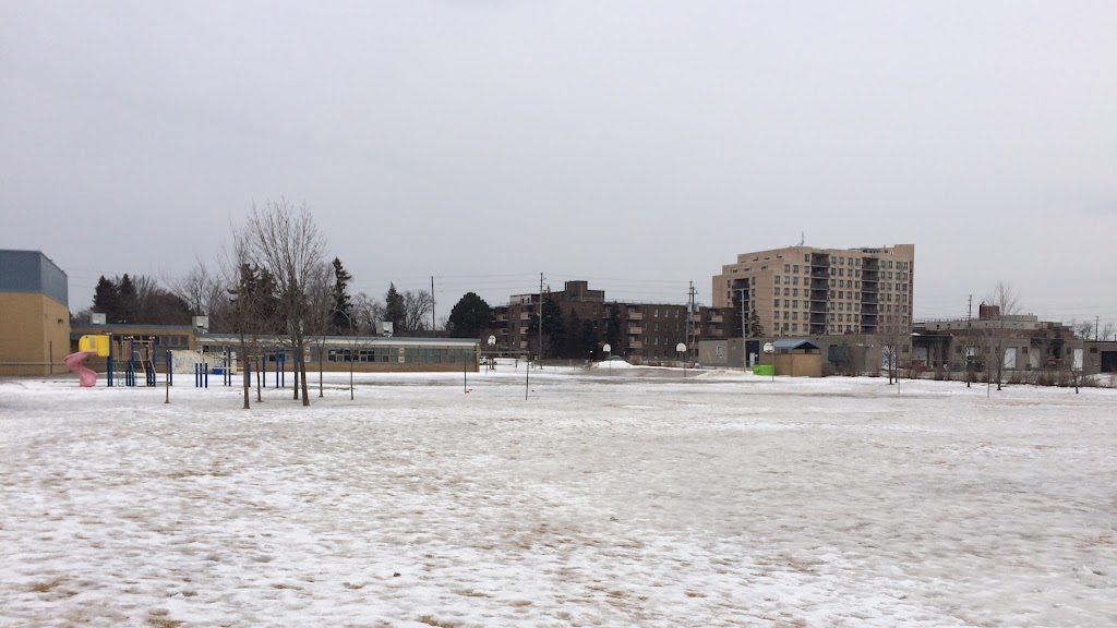 Walter Scott Public School | 500 Major Mackenzie Dr E, Richmond Hill, ON L4C 1J2, Canada | Phone: (905) 884-2693
