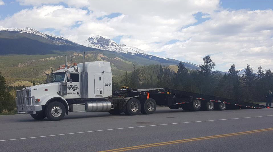 Hookers Towing & Transport | 2-5112 47 Ave, Innisfail, AB T4G 1P8, Canada | Phone: (403) 227-0306