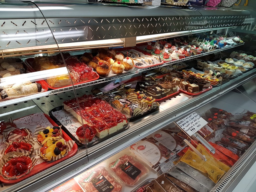 Boulangerie & Pâtisserie Concorde | 608 Boulevard de la Concorde O, Laval, QC H7N 5R1, Canada | Phone: (450) 668-7853