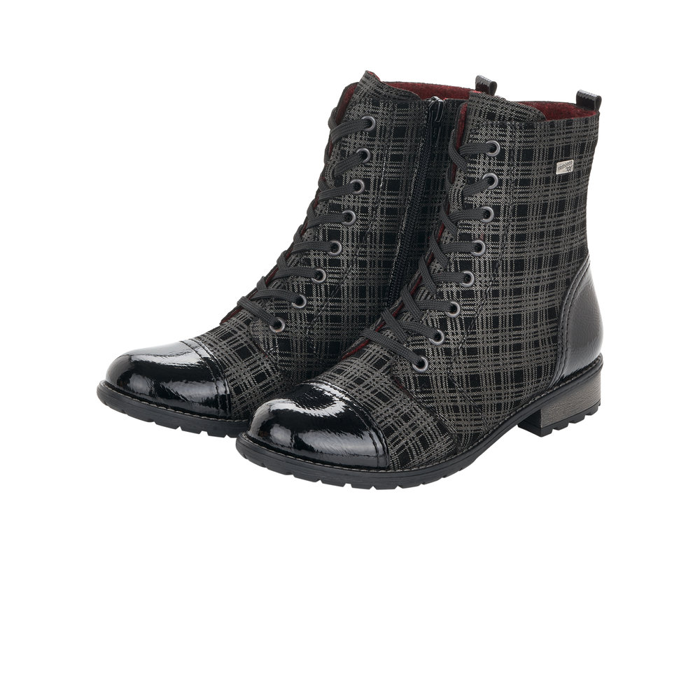 Smith’s Shoes Quality Service And Fit Since 1944 | 12 Beckwith St N, Smiths Falls, ON K7A 2B1, Canada | Phone: (613) 283-0577