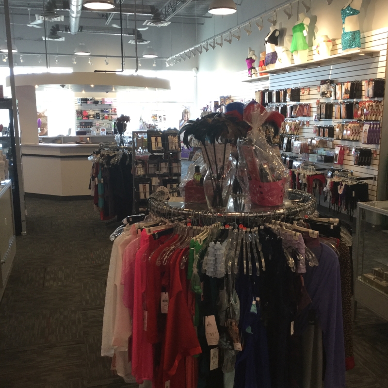 Love Nest | 1580 Taylor Ave #80, Winnipeg, MB R3N 2A7, Canada | Phone: (204) 254-0422