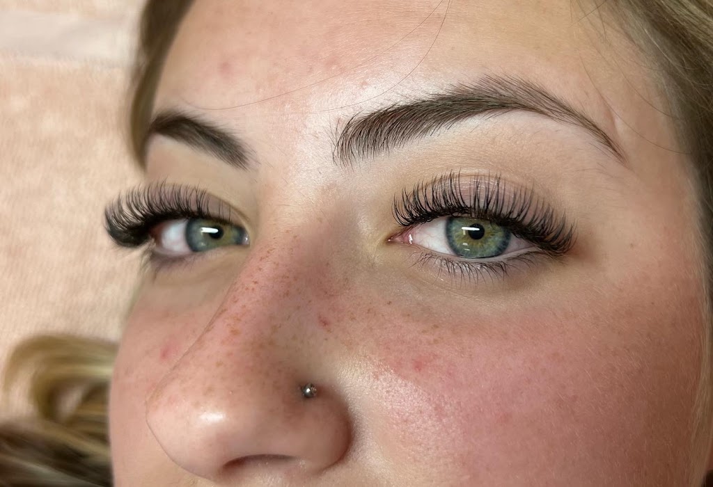 Angelic Lashes by her | 4750 Rutherford Rd, Nanaimo, BC V9T 4K6, Canada | Phone: (250) 619-9942