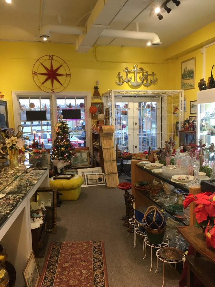 Glitzy Jools & Antiques | 50 Lakeport Rd Unit 104, St. Catharines, ON L2N 4P7, Canada | Phone: (905) 937-5888