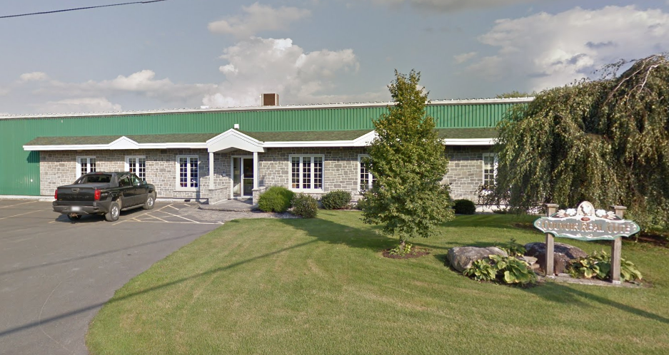 Couvoir Côté | 329 Rue Saint Georges, Ange-Gardien, QC J0E 1E0, Canada | Phone: (450) 293-3191