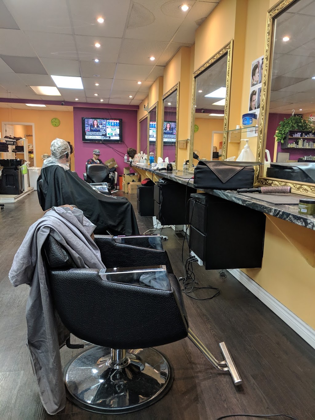 Hair J | 3854 Bathurst St, North York, ON M3H 3N3, Canada | Phone: (416) 285-8868