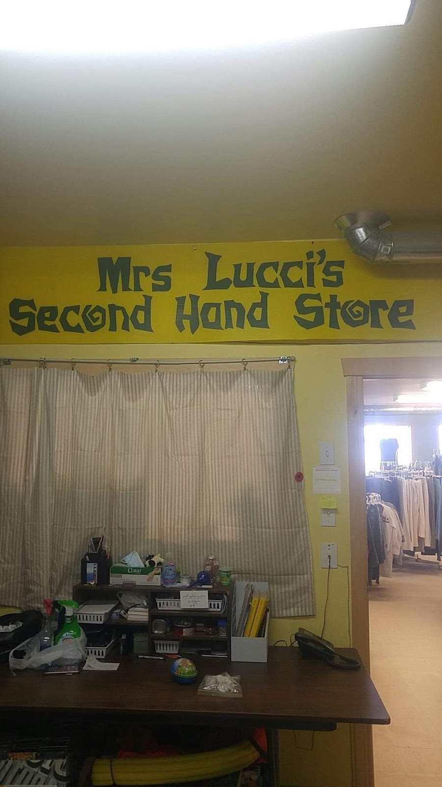 Mrs Luccis Resource Centre | Third St, Lac du Bonnet, MB R0E 1A0, Canada | Phone: (204) 345-9909
