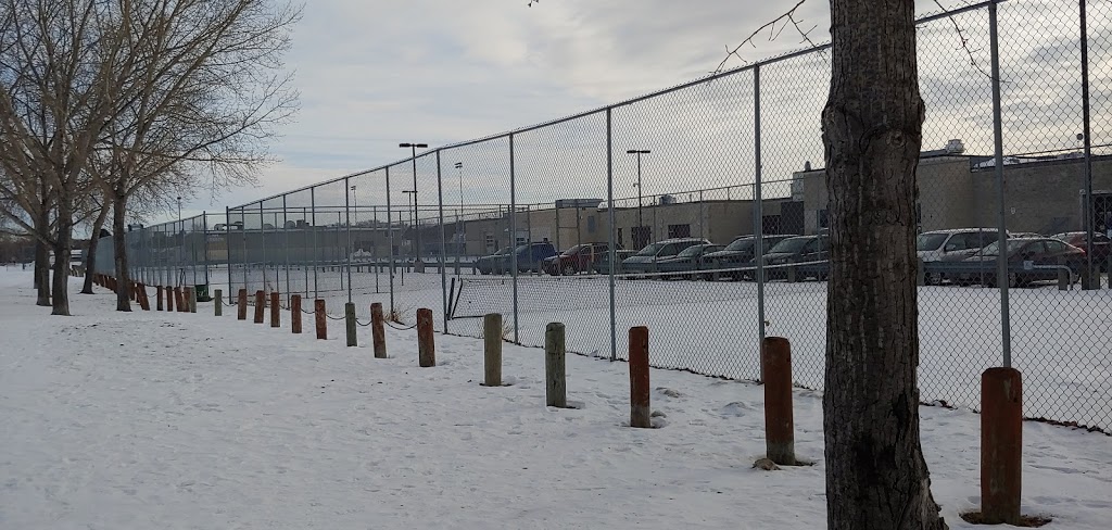 Kildonan East Collegiate | 845 Concordia Ave, Winnipeg, MB R2K 2M6, Canada | Phone: (204) 667-2960