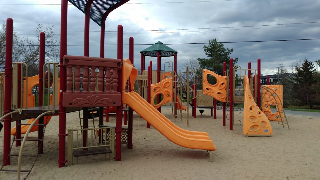 Parc Cherbourg | 10 Rue de Cherbourg, Gatineau, QC J9H, Canada | Phone: (866) 299-2002