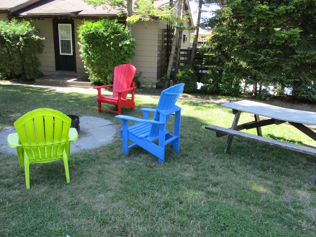 Sauble River Marina & Lodge Resort | 18 Marina Ave, Sauble Beach, ON N0H 2G0, Canada | Phone: (519) 422-1762