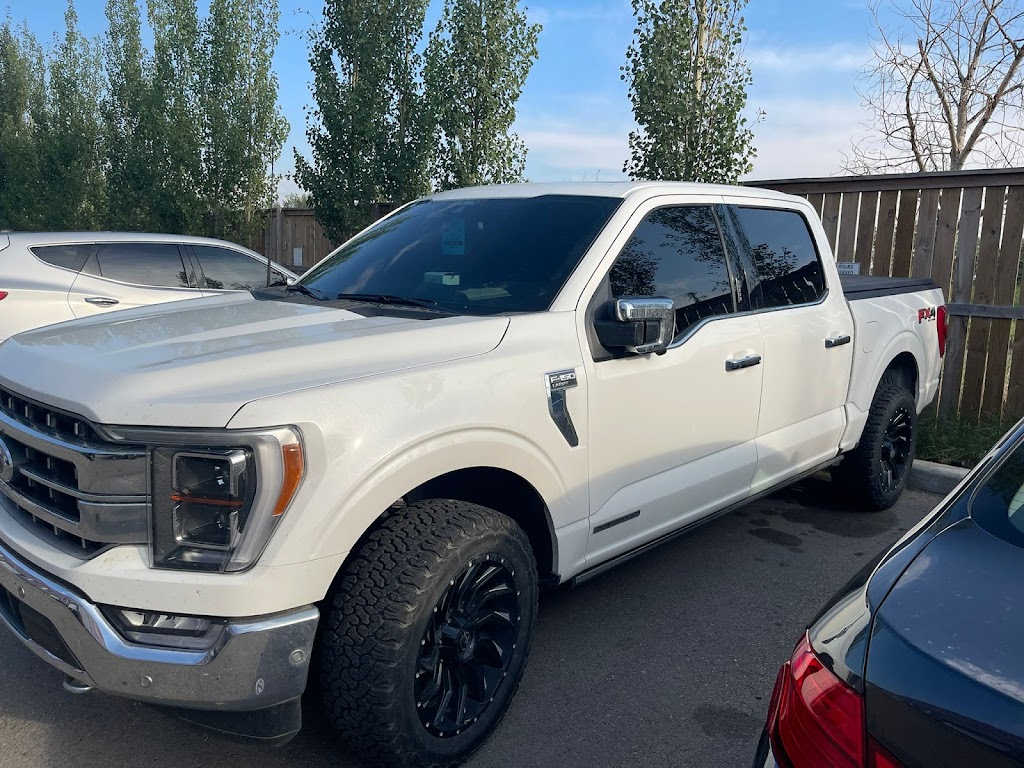 Calgary Truck | 1807 60 St SE #145, Calgary, AB T2B 0M5, Canada | Phone: (403) 975-0625