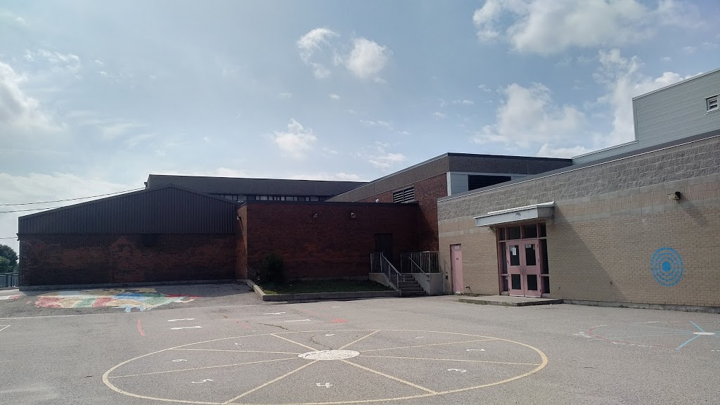 William Berczy Public School | 120 Carlton Rd, Unionville, ON L3R 1Z9, Canada | Phone: (905) 477-2047