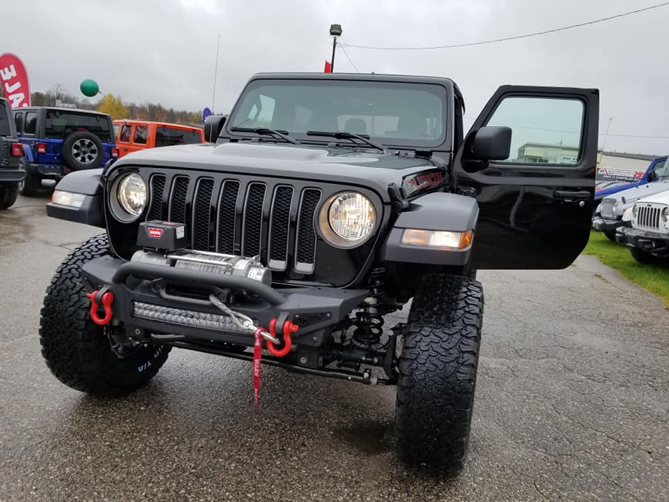 HWY 11 Chrysler Dodge Jeep Ram | 95 Commerce Rd, Orillia, ON L3V 6J3, Canada | Phone: (888) 378-0417