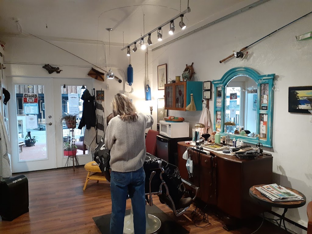 Gentlemens Chair Barber Shop | 1725 Cowichan Bay Rd Suite 4, Cowichan Bay, BC V0R 1N0, Canada | Phone: (250) 466-5350