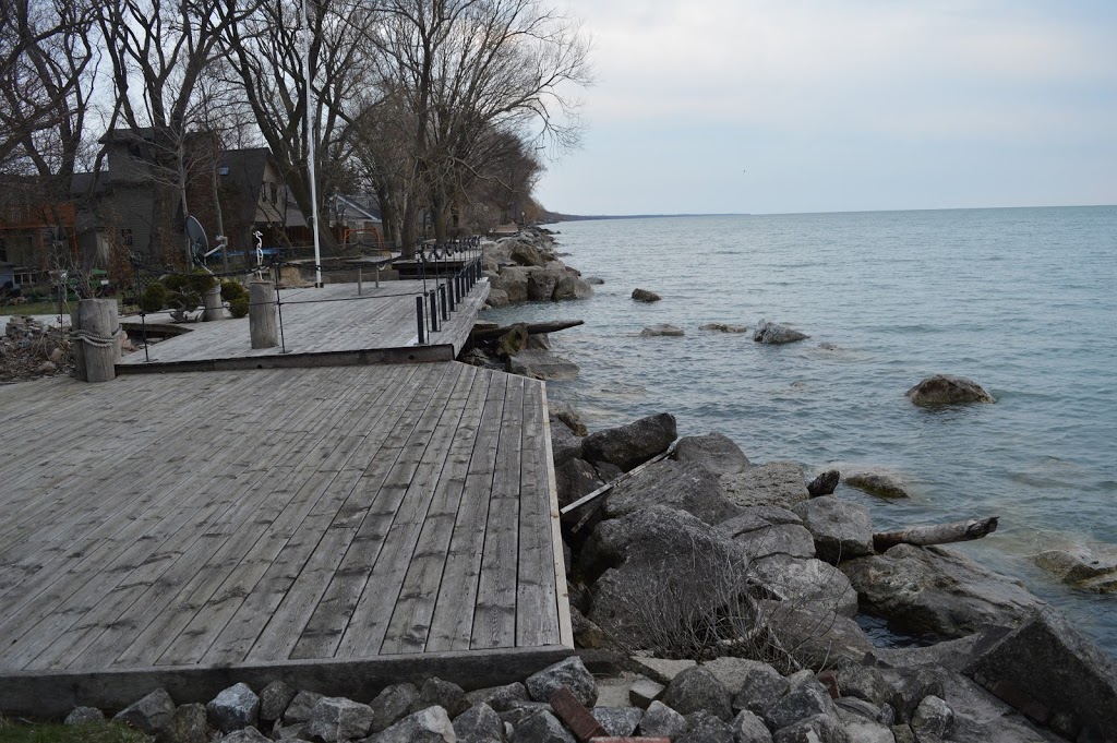 Sunsets by the Bay | 848 Point Pelee Dr, Leamington, ON N8H 3V4, Canada | Phone: (519) 796-0306
