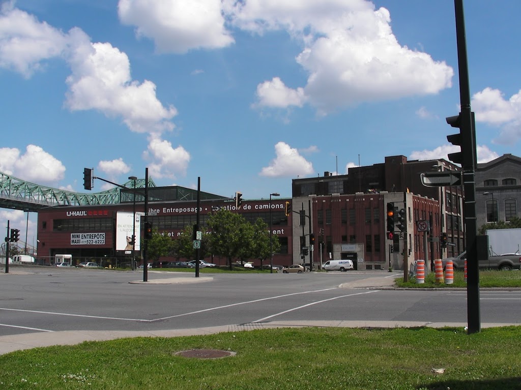 U-Haul Du Centre-Ville De Montreal Cite 2000 Entreposage | 2000 Rue Notre-Dame Est, Montréal, QC H2K 2N3, Canada | Phone: (514) 526-9189
