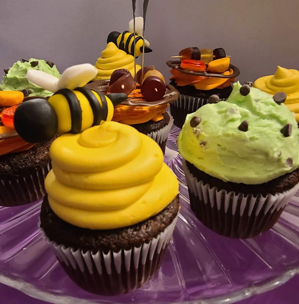 The Awesome Cupcake Co | 6 Simcoe St, Barrie, ON L4M 1L6, Canada | Phone: (705) 302-3717