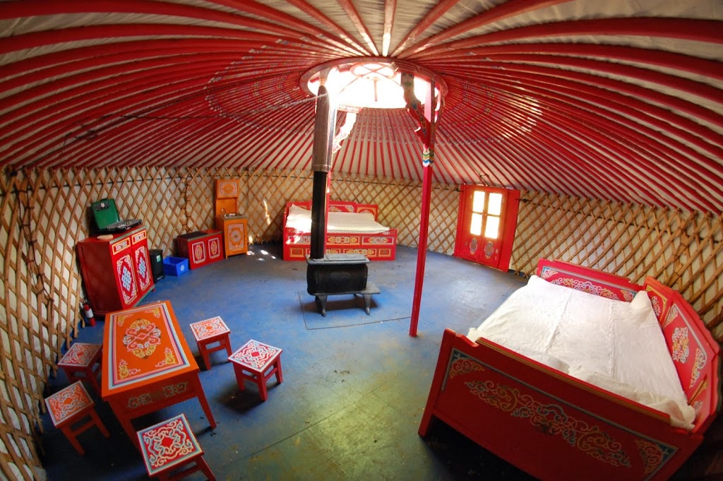 Les Toits du Monde | 1777 Chemin des Faucons, Nominingue, QC J0W 1R0, Canada | Phone: (819) 278-0483