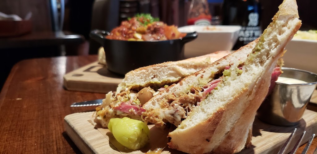 Burgoo Bistro Lonsdale Ltd | 3 Lonsdale Ave, North Vancouver, BC V7M 2E4, Canada | Phone: (604) 904-0933