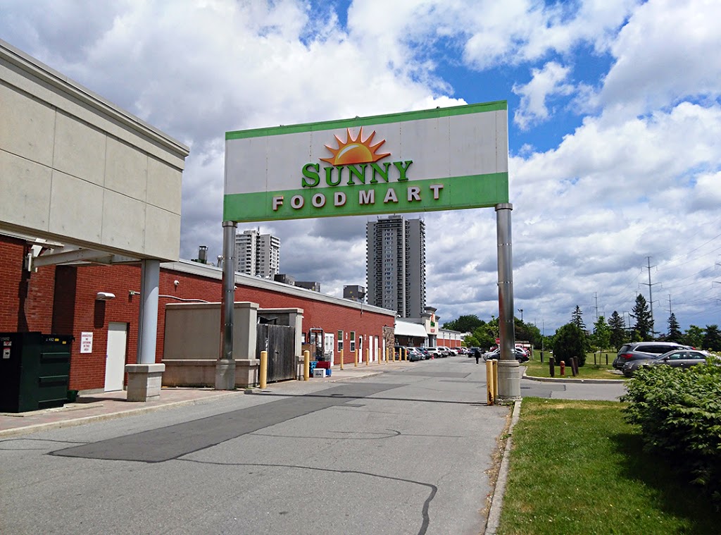 Sunny Foodmart | store | 747 Don Mills Rd #60, North York, ON M3C 1T2, Canada | 4169001699 OR +1 416-900-1699