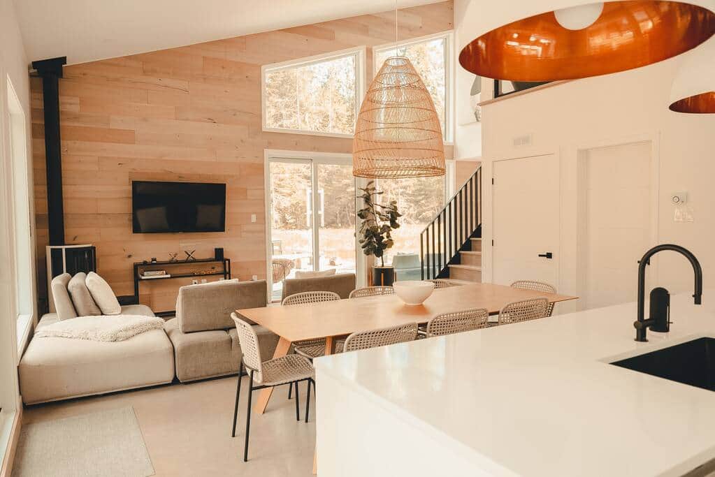 Le Zen House 3 | 471 Chem. de Blue Hills, Morin-Heights, QC J0R 1H0, Canada | Phone: (514) 826-1684