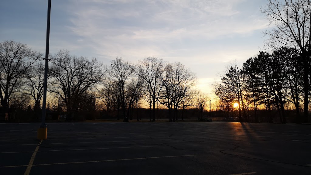 Oakwood Bible Chapel | 2514 Cabana Rd W, Windsor, ON N9G 1E5, Canada | Phone: (519) 969-5730