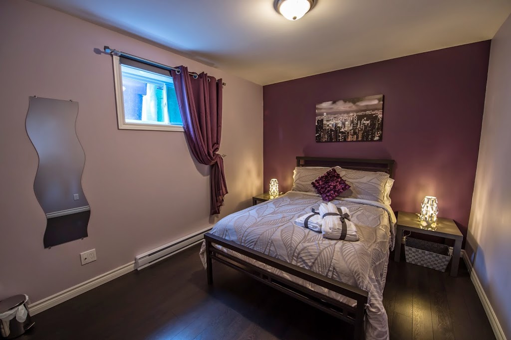 Prestige Charlevoix chalet Le Huppé | 2-4 Chemin des mûres, Petite-Rivière-Saint-François, QC G0A 2L0, Canada | Phone: (581) 982-5137