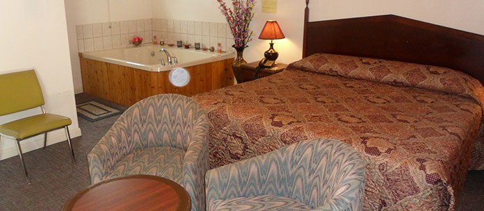 The Silver Birch Motel | 79764 Bluewater Hwy, Goderich, ON N7A 3X8, Canada | Phone: (519) 524-8516