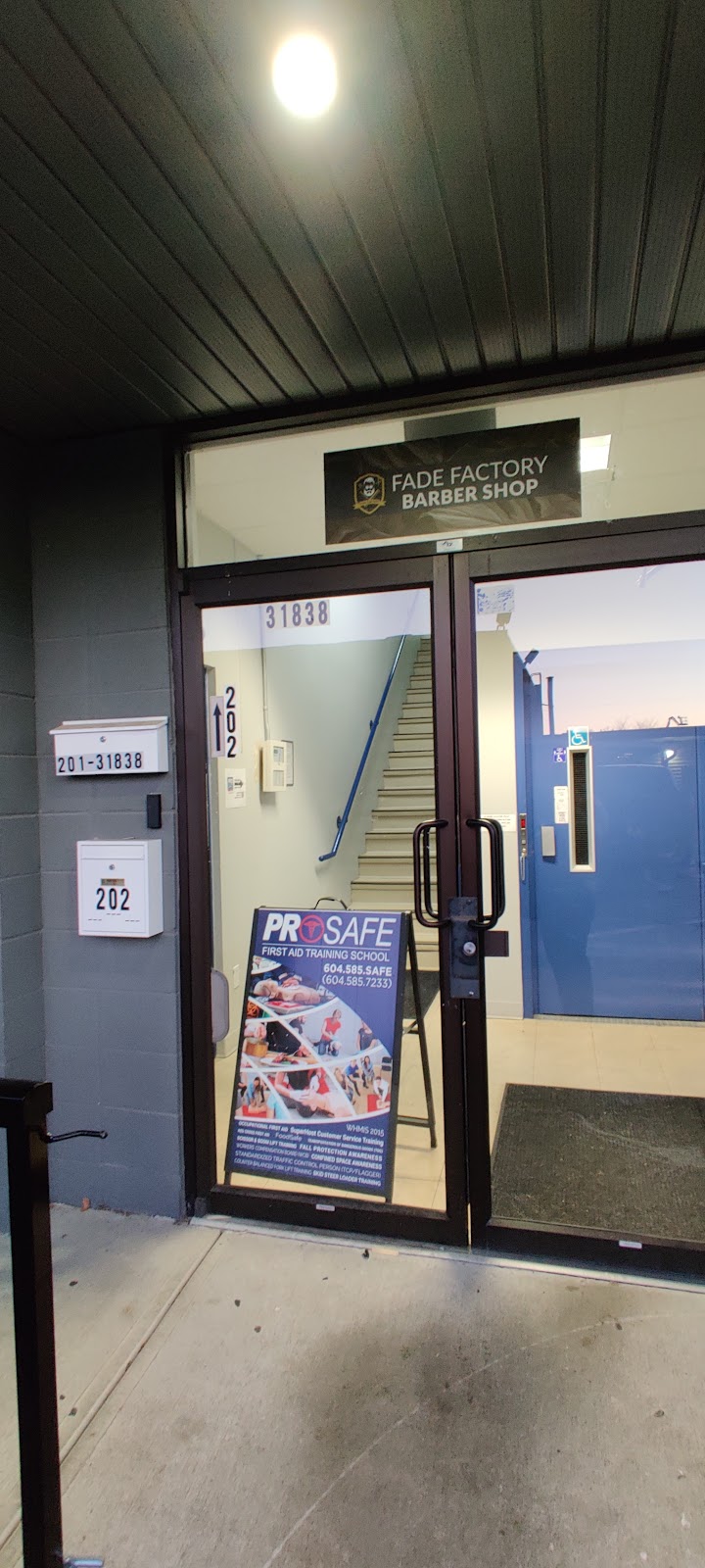 Fade Factory Abby hair salon | 31838 South Fraser Way, Abbotsford, BC V2T 1V3, Canada | Phone: (604) 613-2871
