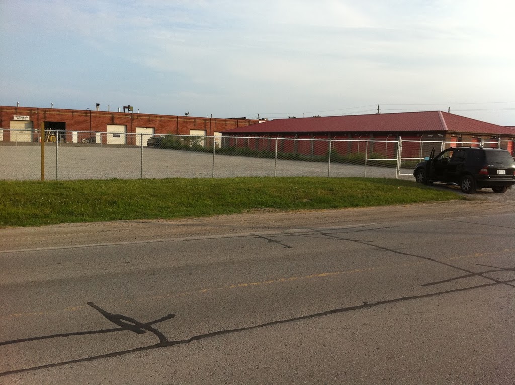 Baseline Storage | 211 and 215 and, 221 Baseline Rd E, Bowmanville, ON L1C 3L4, Canada | Phone: (905) 623-0393