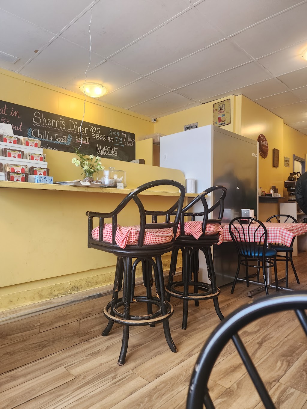Sherris Diner | 306 Hwy 124, South River, ON P0A 1X0, Canada | Phone: (705) 386-2490