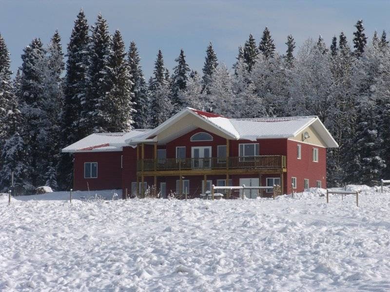 A Bed in Heaven Holiday Suites | Site 1, Box 41, RR # 2, Bearberry, AB T0M 1X0, Canada | Phone: (403) 638-5239