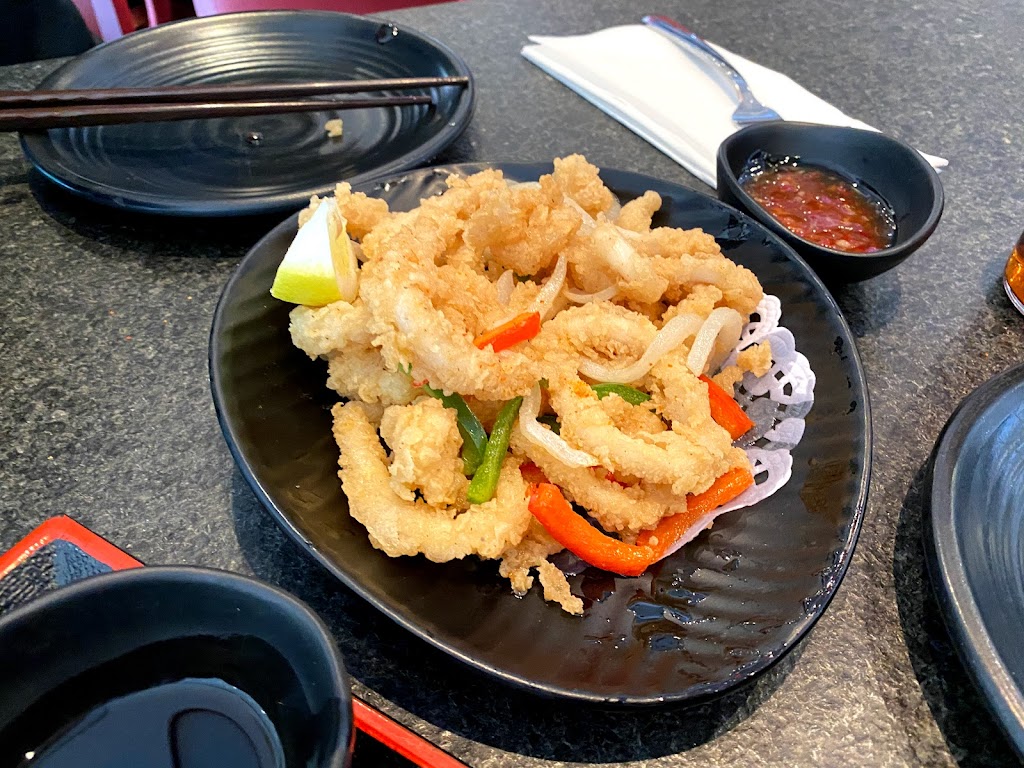 Su&Shi Noodle Bar Restaurant | 3401 Dufferin St, North York, ON M6A 2T9, Canada | Phone: (647) 728-3249