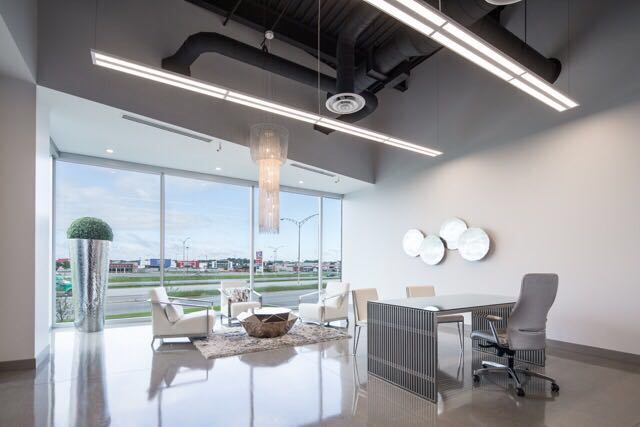 Amir Franchise | 1033 Autoroute 13, Laval, QC H7W 4V3, Canada | Phone: (450) 668-5888
