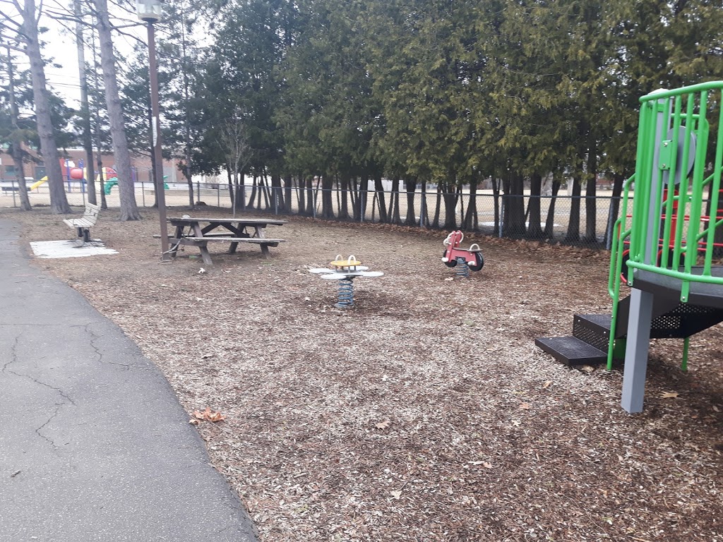 Ridgeview Park | Ottawa, ON K2C 3A5, Canada
