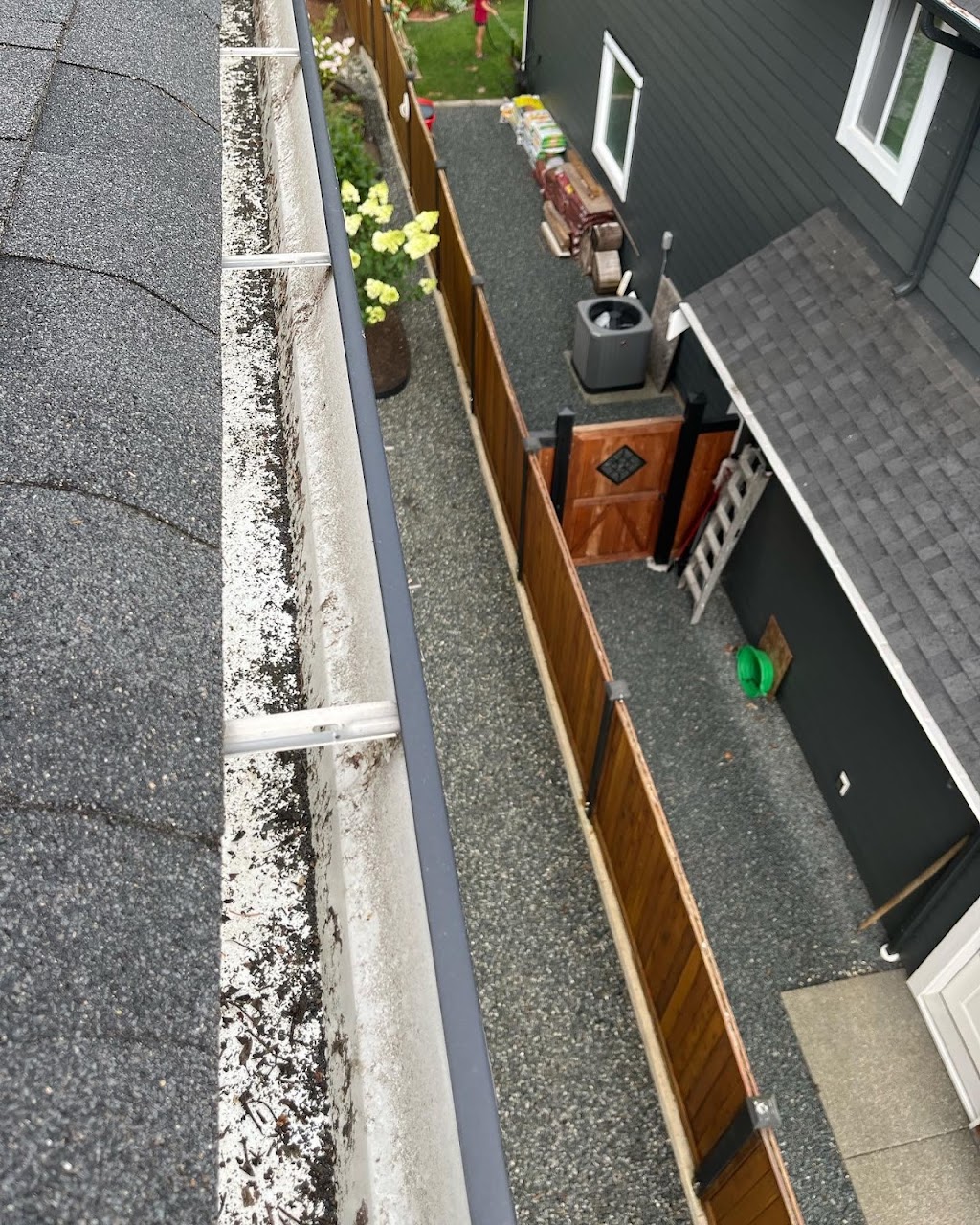 Tartan Window Cleaning | 2110B Lake Trail Rd, Courtenay, BC V9N 9C3, Canada | Phone: (250) 266-2442
