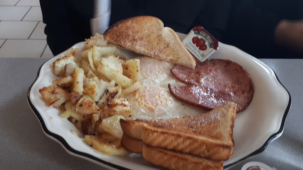 Perfect Thyming Restaurant | 17 Chambers St, Smiths Falls, ON K7A 2Y2, Canada | Phone: (613) 283-9577