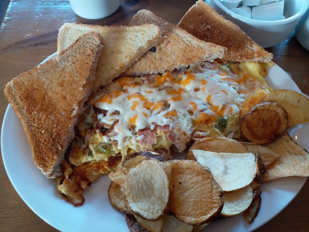 Loobies | 2066 Horseshoe Valley Rd W, Barrie, ON L4M 4Y8, Canada | Phone: (705) 792-5171