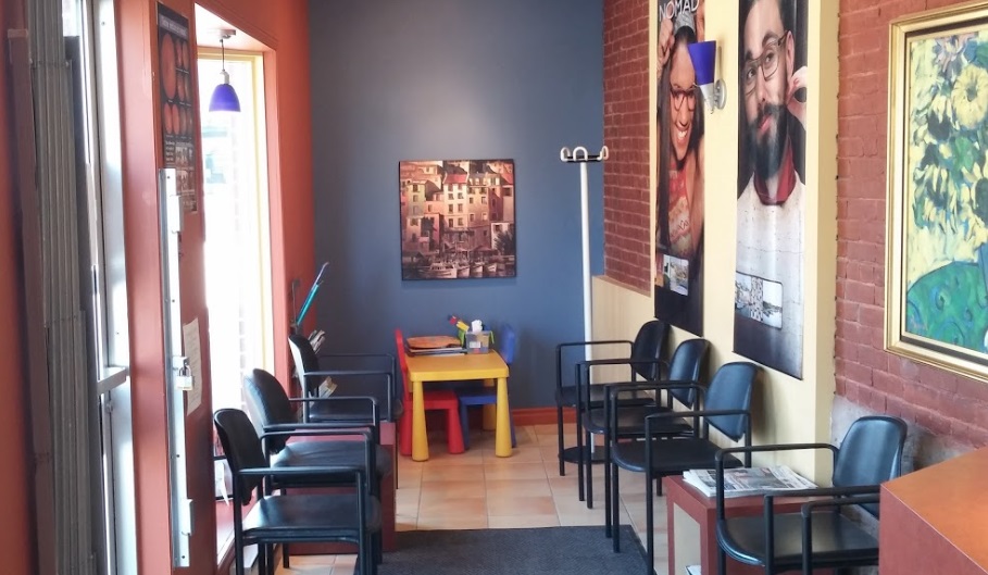 Farhat Lunetterie | 1242 Rue Chambly, Marieville, QC J3M 1H7, Canada | Phone: (450) 460-4456