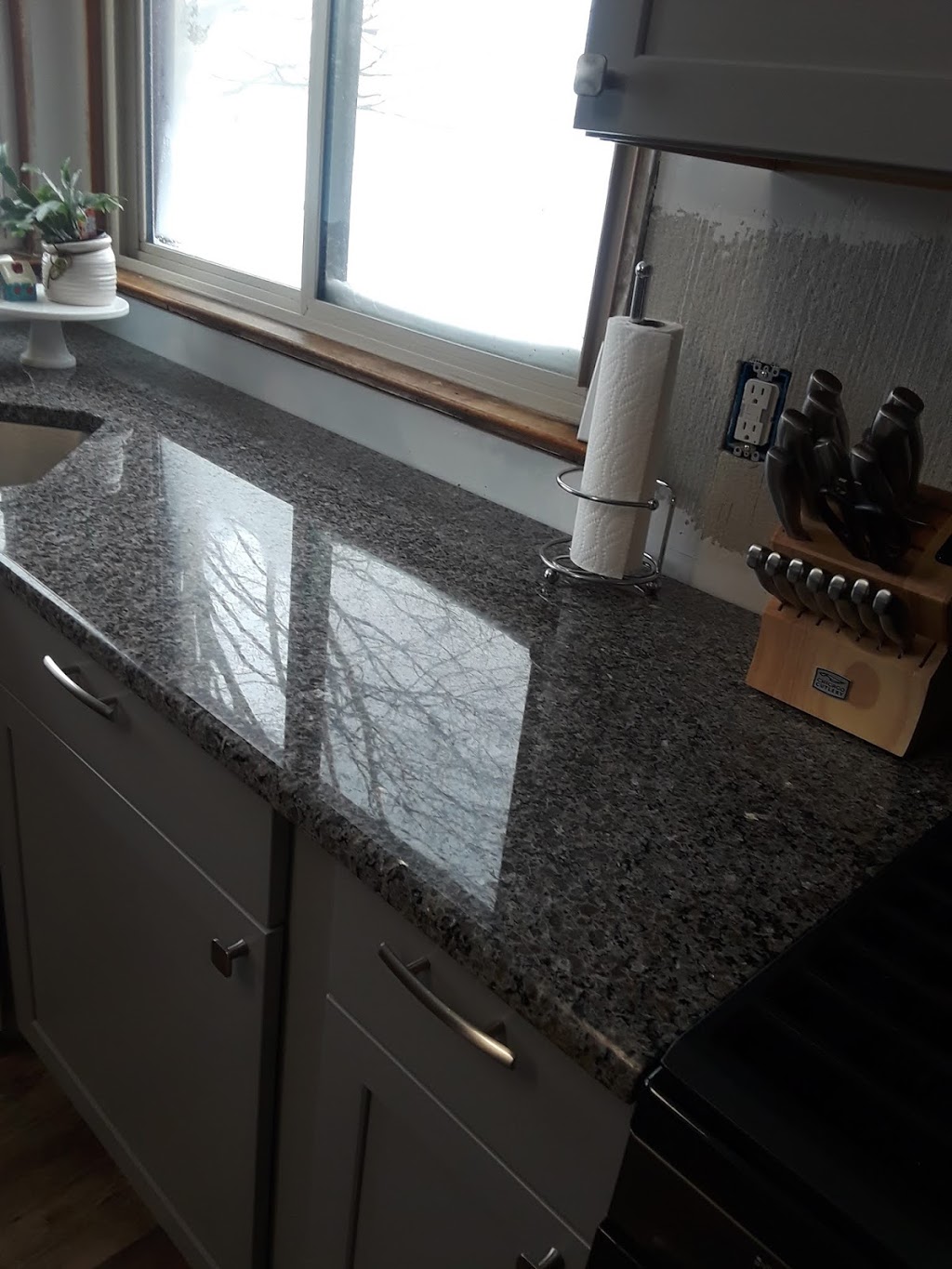 Countertops Direct N More | 3841 Pine Grove Ave, Fort Gratiot Twp, MI 48059, USA | Phone: (810) 937-5372