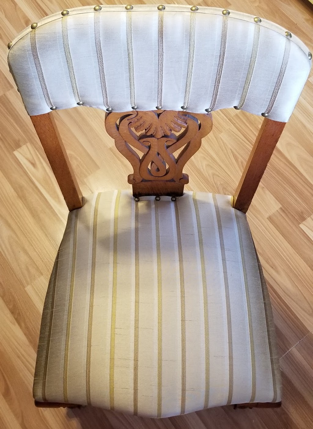 Davids Upholstery | 26121 Kennedy Rd, Sutton West, ON L0E 1R0, Canada | Phone: (905) 722-6888
