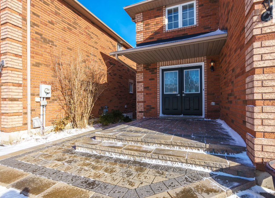 Pique Homes | 9 Pine Ln, Barrie, ON L4M 4Y8, Canada | Phone: (705) 999-8258