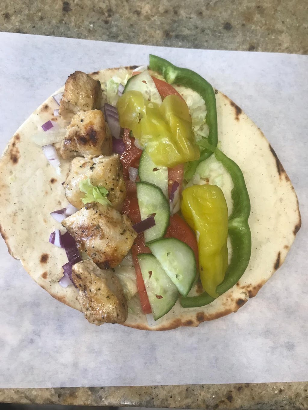 Kouzina Pizza | 180 Lees Ave #106, Ottawa, ON K1S 5J6, Canada | Phone: (613) 569-6969