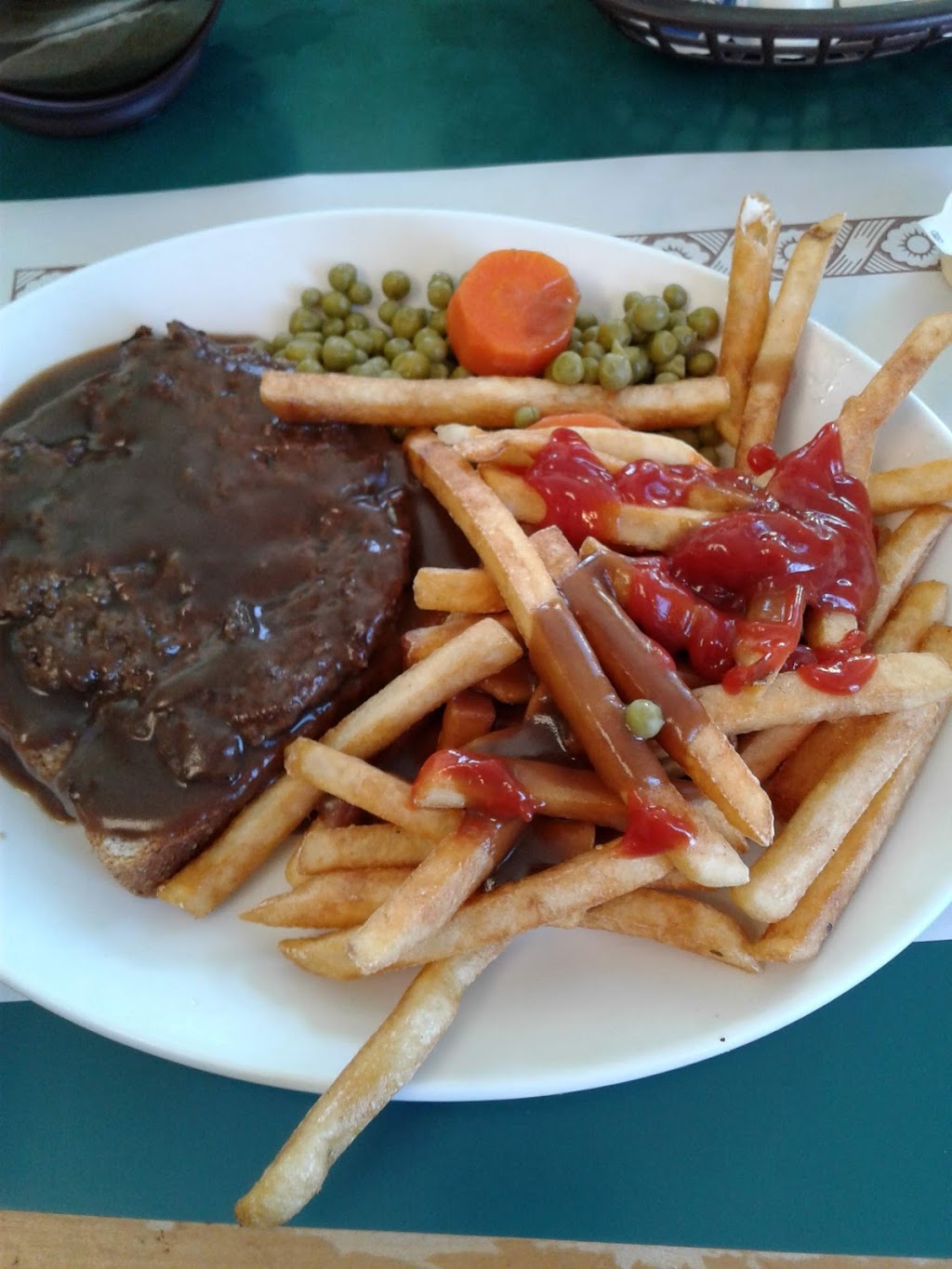 Eastside Family Restaurant | 770 E River Rd, New Glasgow, NS B2H 3S6, Canada | Phone: (902) 755-4242