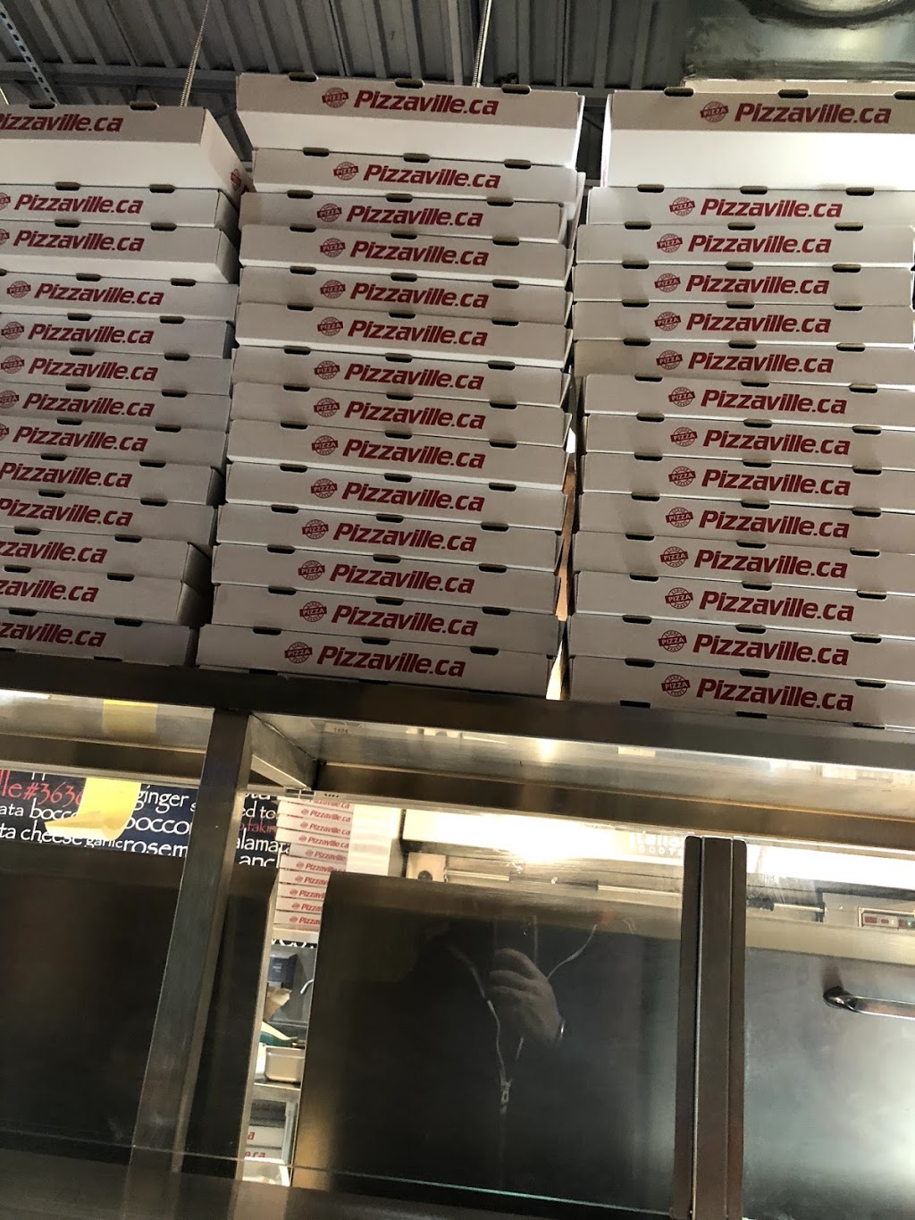 Pizzaville | 2600 Rutherford Rd, Concord, ON L4K 5R1, Canada | Phone: (416) 736-3636