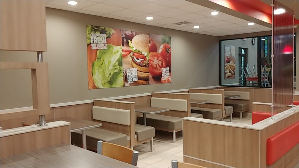 Burger King | 3584 Pine Grove Ave, Port Huron, MI 48060, USA | Phone: (810) 897-6799