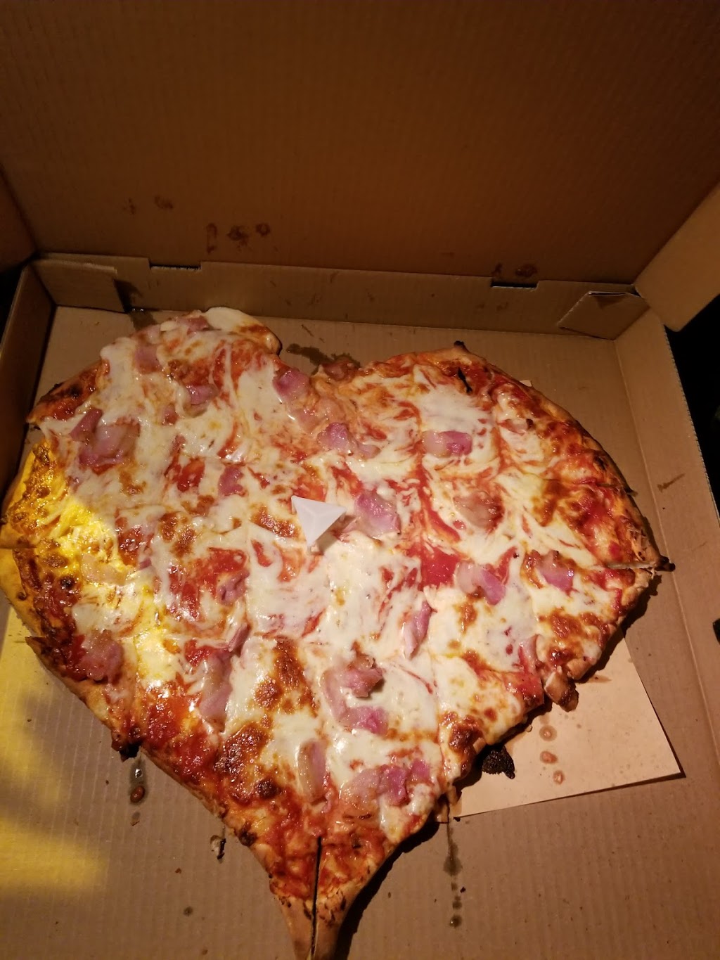 Lucianis Pizza | 241 Dunsdon St, Brantford, ON N3R 7C3, Canada | Phone: (519) 759-0060