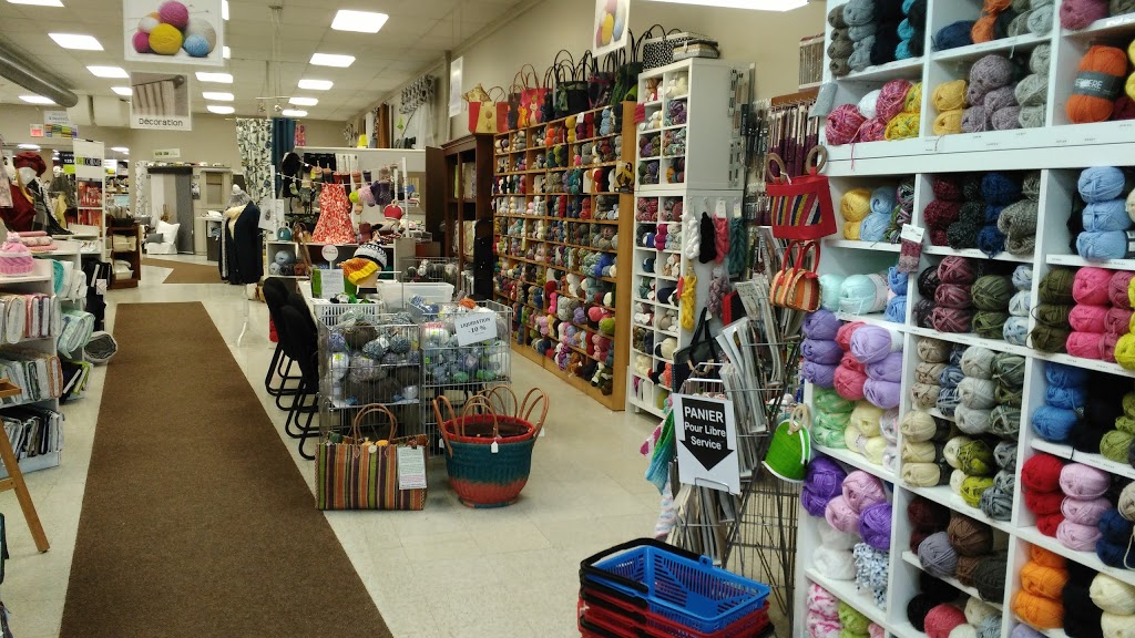 Tissus Mode De LOrme Enr | 746 Rue Saint-Jacques, Granby, QC J2G 3R2, Canada | Phone: (450) 375-1349
