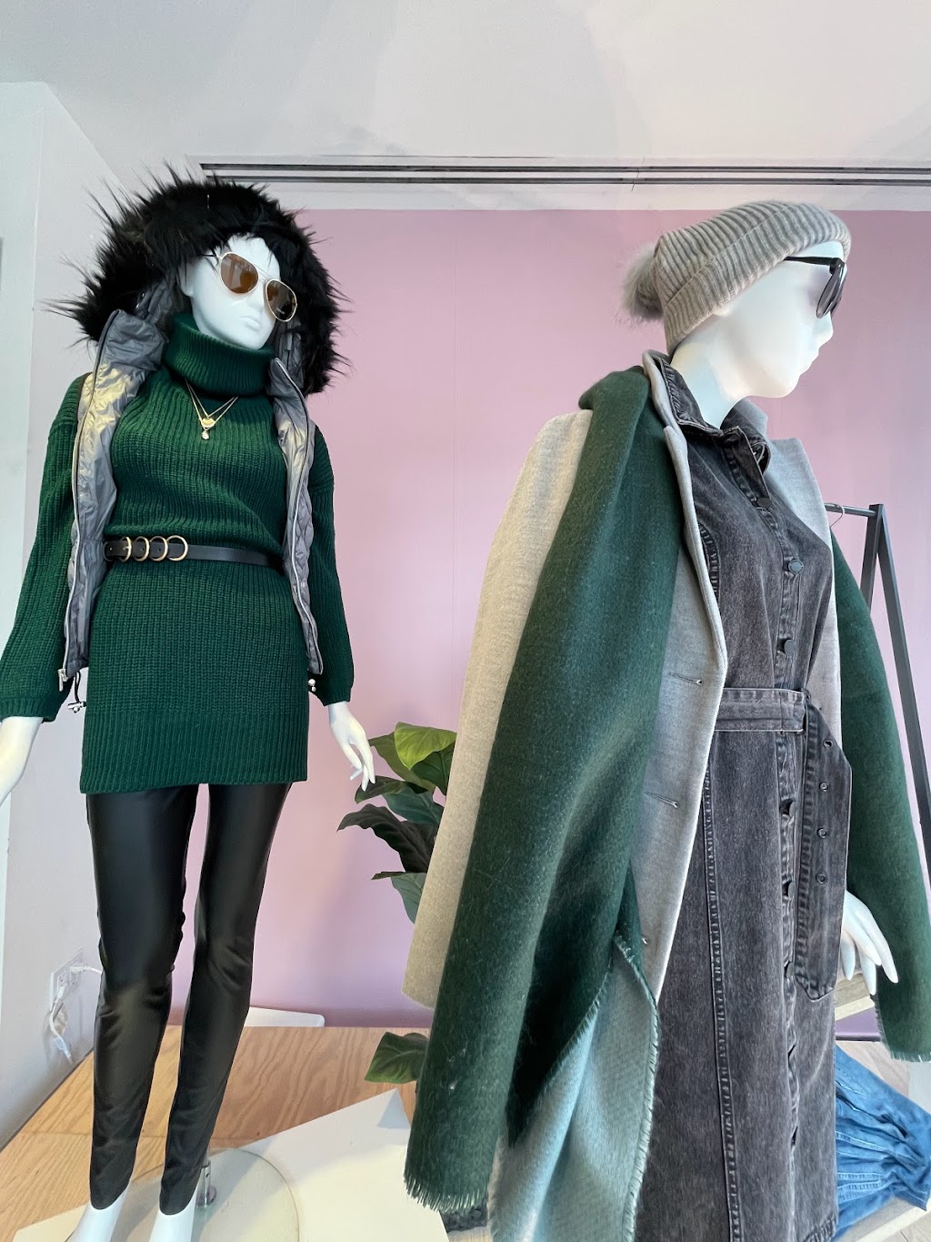 Moda 1987 | 3050 Boul de Portland, Sherbrooke, QC J1L 1K1, Canada | Phone: (819) 348-1318